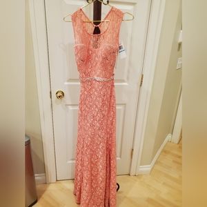 Beautiful Coral Formal Dress NWT in Perfect Condition